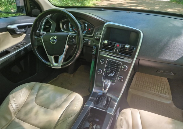 Volvo XC 60 cena 88800 przebieg: 124000, rok produkcji 2014 z Warszawa małe 379